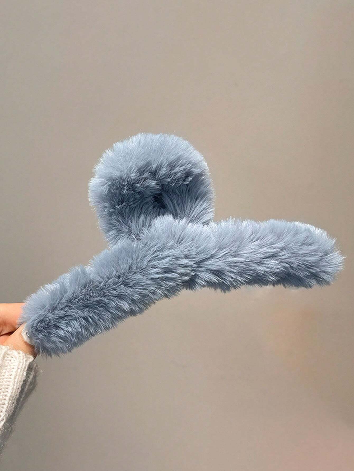 Women Cute Plush Lightweight Hair Clips - 1 Pcs