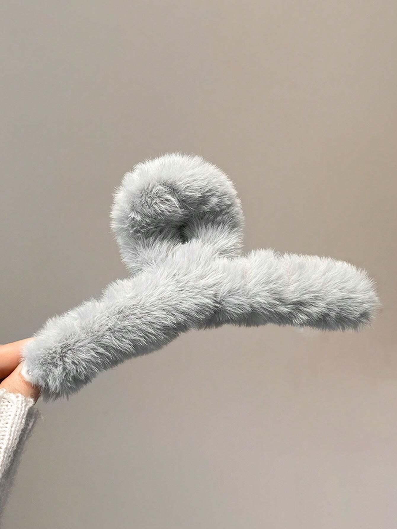 Women Cute Plush Lightweight Hair Clips - 1 Pcs
